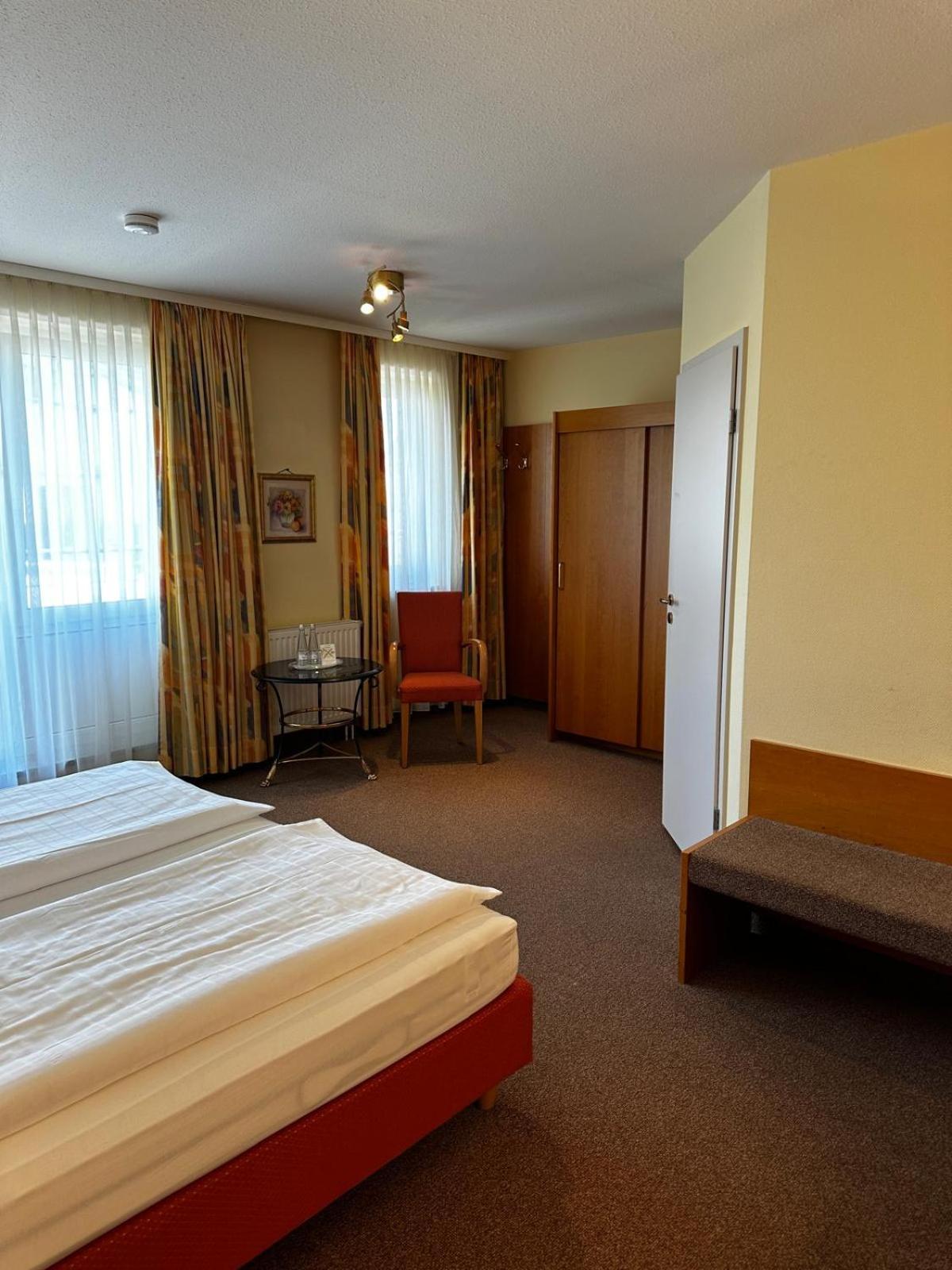 Hotel Sonne Eintracht Kg Achern Buitenkant foto