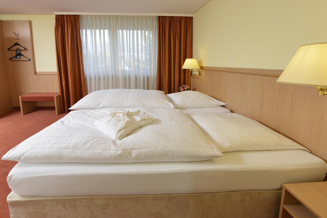 Hotel Sonne Eintracht Kg Achern Buitenkant foto