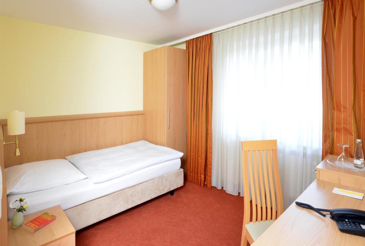 Hotel Sonne Eintracht Kg Achern Buitenkant foto